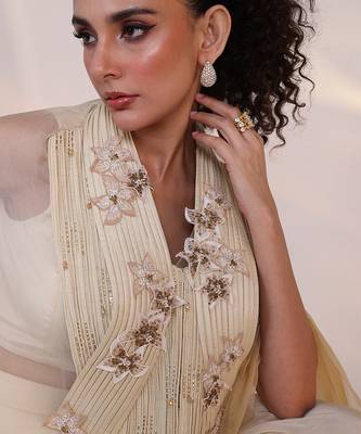 White embroidered crepe co ord set 2
