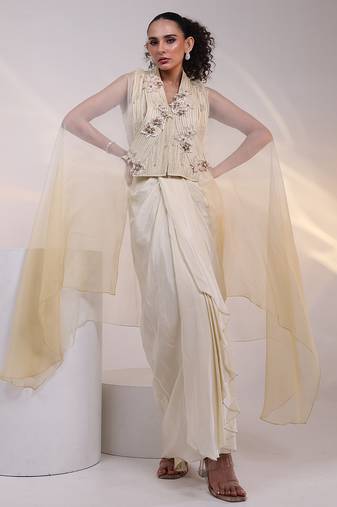 White embroidered crepe co ord set