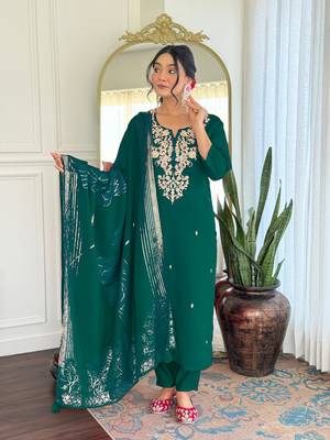 green roman silk straight kurta pant and dupatta set 1