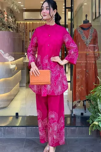 pink floral printed round neck cotton co-ord set