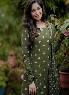 green floral embroidered boat neck cotton kurta with trouser and dupatta 3