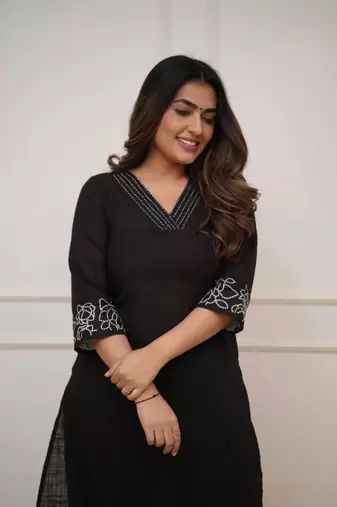 black floral embroidered  cotton kurta with trouser
