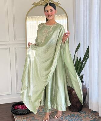 green vichitra silk embroidered flared anarkali pant and dupatta set 3