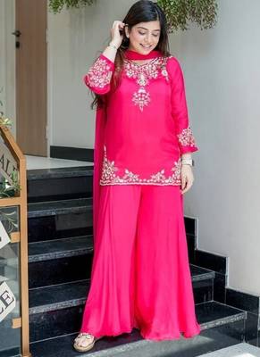 pink floral embroidered chanderi kurta with trouser and dupatta 3