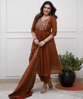 brown cotton embroidered straight kurta pant and dupatta set 4