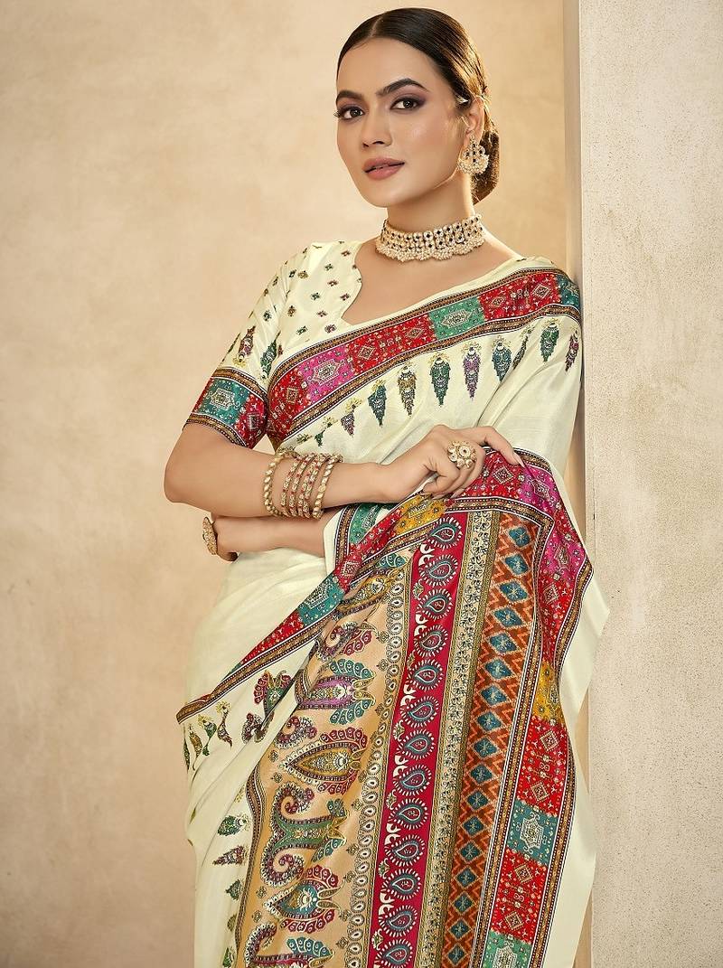 Cream digital foil premium printed saree with blouse