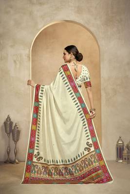 Cream digital foil  printed saree with blouse 3