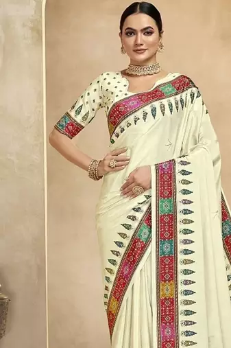 Cream digital foil  printed saree with blouse