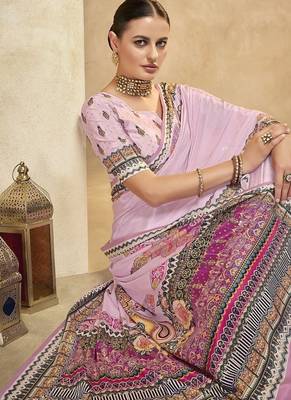 pink digital foil  printed saree with blouse 2