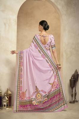 pink digital foil  printed saree with blouse 4