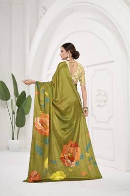 olive green  printed saree with blouse or saraowski border 4