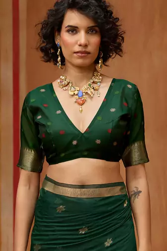 Dark green munga cotton handloom weaving organza weaving pallu  traditional wear saree