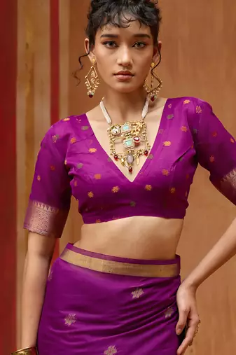 Magenta munga cotton handloom weaving organza weaving pallu  traditional wear saree
