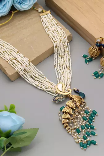 Green color peacock inspired matte gold necklace set