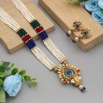 Multi color peacock feather matte gold necklace set 1