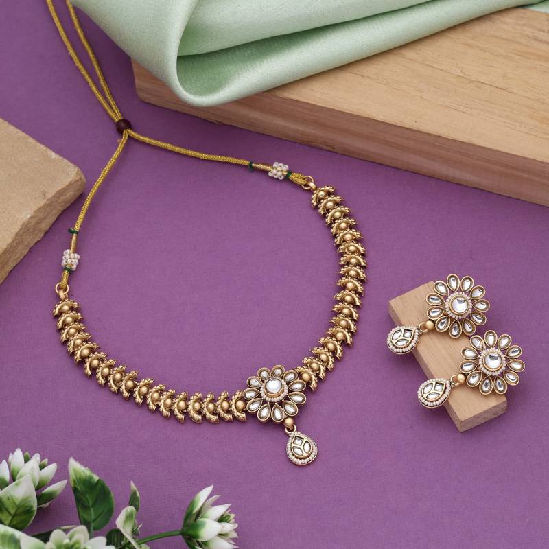 Gold color matte gold necklace set