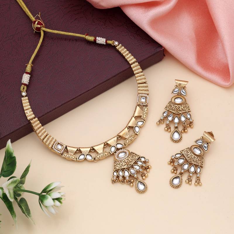Gold color matte gold necklace set