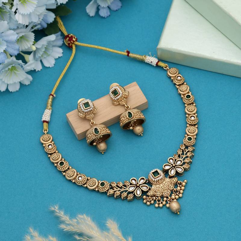 Green color matte gold necklace set