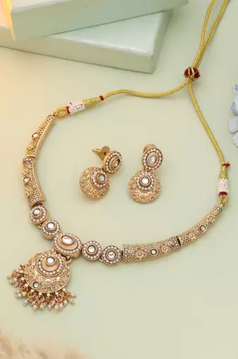 Gold color matte gold necklace set