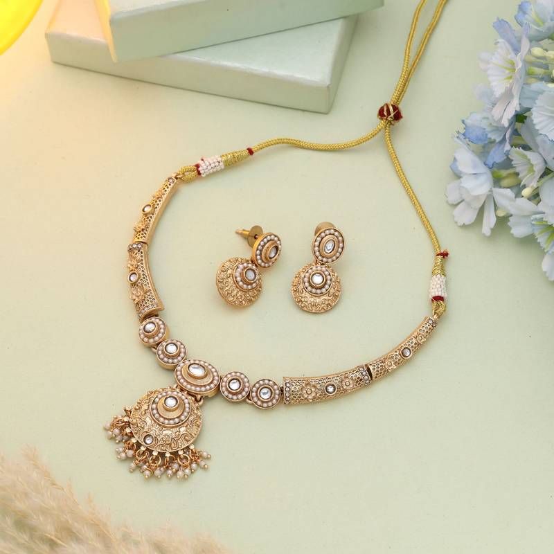 Gold color matte gold necklace set