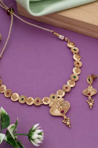 Rani & green color matte gold necklace set