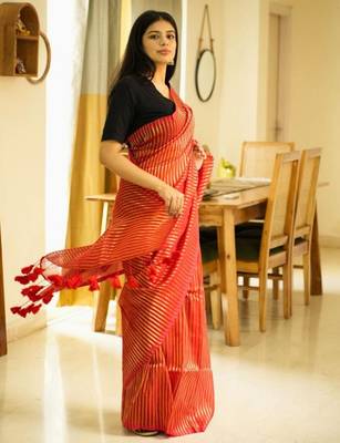golden whisper red mul cotton saree with zari stripes 4