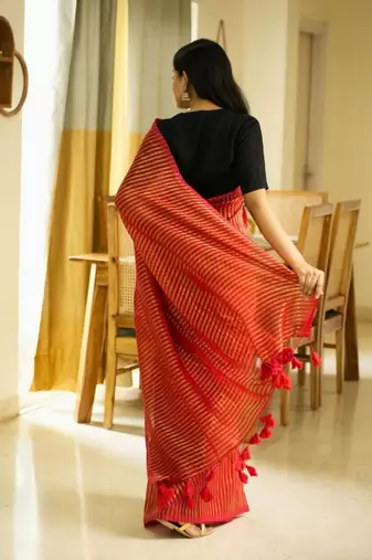 golden whisper red mul cotton saree with zari stripes