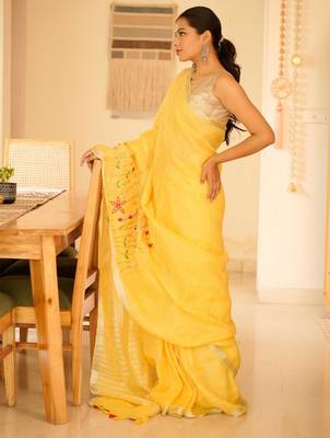 golden grace hand-embroidered tissue linen saree 3