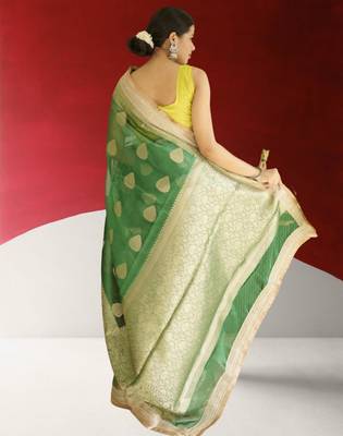 green banarasi saree with zari border 5
