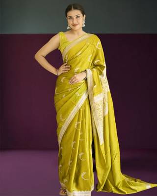 green banarasi silk saree with zari border 4
