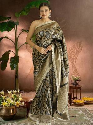 black-gold banarasi silk blend saree 2