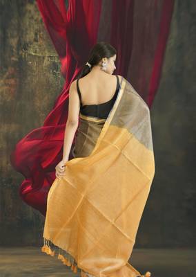 grey tissue linen saree with golden zari pallu 5
