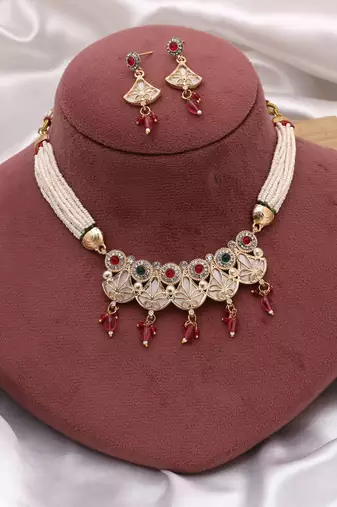 Multi color matte gold necklace set