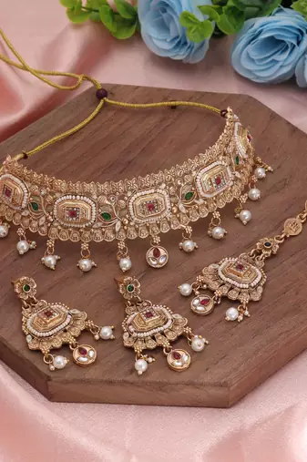 Rani & green color choker matte gold necklace set