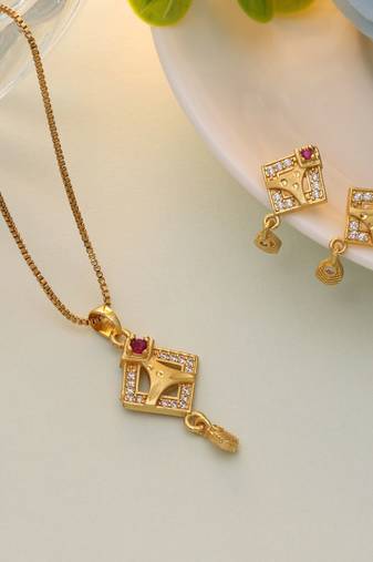 Gold color fashion chain pendant with earring