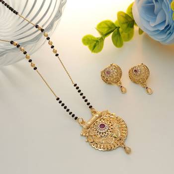 Gold color mangalsutra with earrings 1