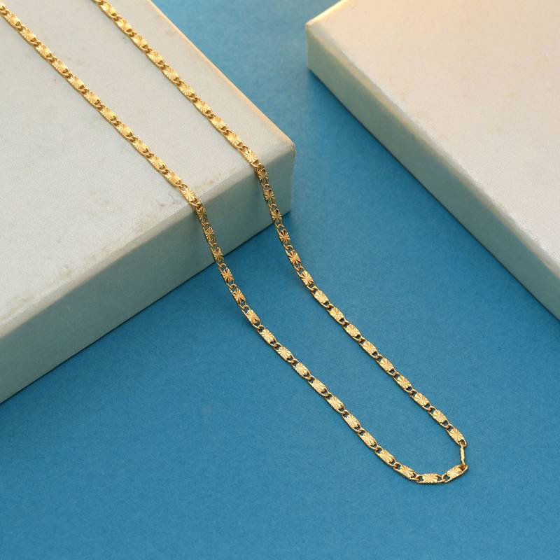 Gold color fashion chain necklace