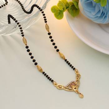 Gold color mangalsutra 1
