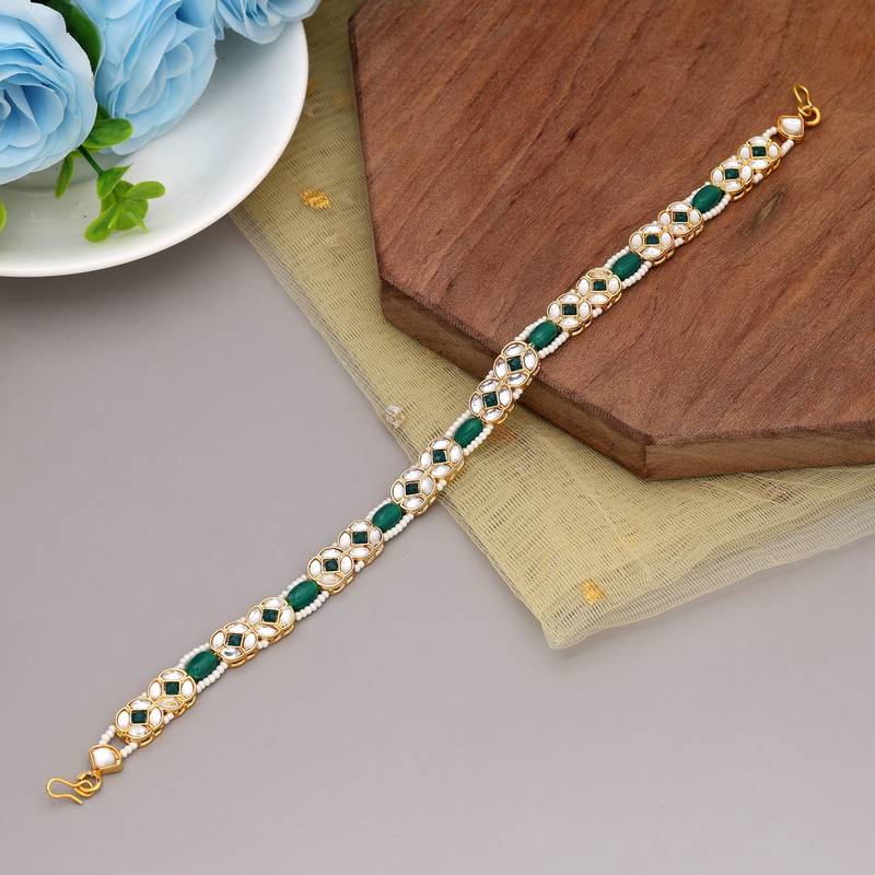 Green & white color kundan matha patti