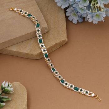 Green & white color kundan matha patti 2