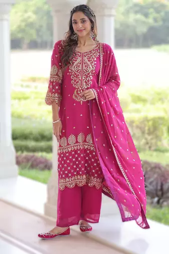 Pink faux blooming embroidered kurti pant with dupatta