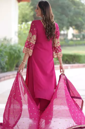 pink faux blooming embroidered kurti pant with dupatta