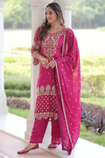 pink faux blooming embroidered kurti pant with dupatta