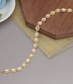 White color kundan matha patti