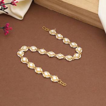 White color kundan matha patti 2