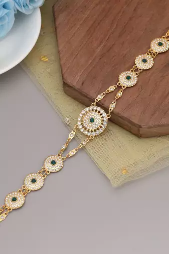 Green & white color matha patti