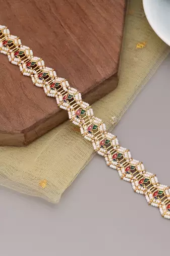 Maroon & green color kundan matha patti