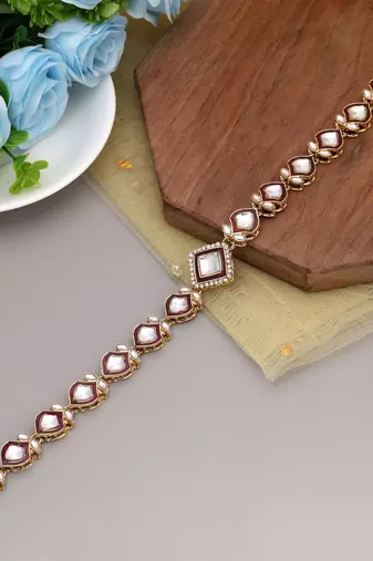 Maroon color kundan matha patti