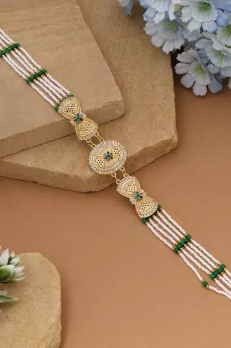 Green & white color matha patti
