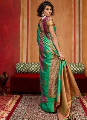 green & purple handloom silk blend saree with zari weaving 4